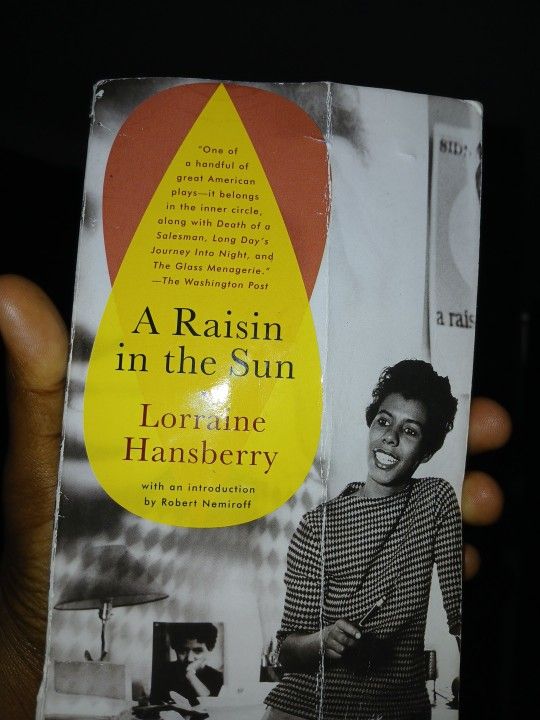 A Raisin In The Sun By Lorraine Hansberry