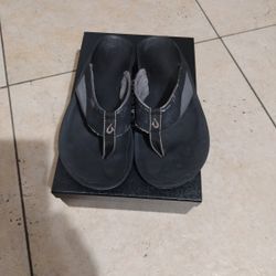 Men's Size 8 Olukai OHana Water Resistant Sandals Fipflops 