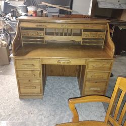Hand Carved Amish Wooden Roll Top Desk! Beautiful