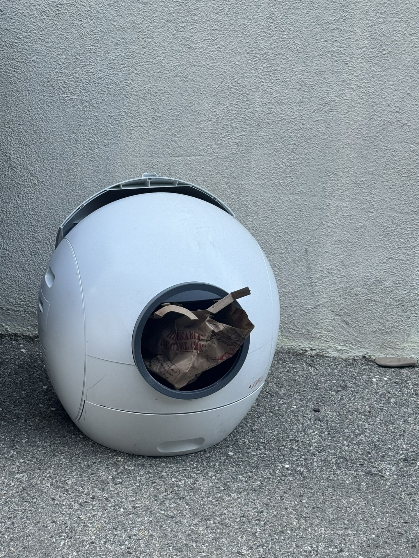 Free automatic Litter Box