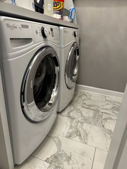 Whirlpool Duet Front-Load Washer and Dryer Set