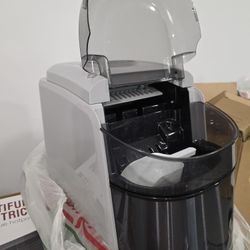 Ice Maker Machine