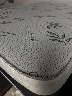 Queen Mattress With Boxspring 