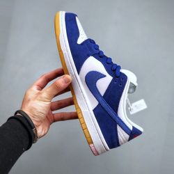 Nike SB Dunk Low Los Angeles Dodgers 17