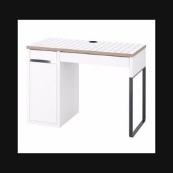 LOW PRICE MOVING- $300 RETAIL MODERN DESK