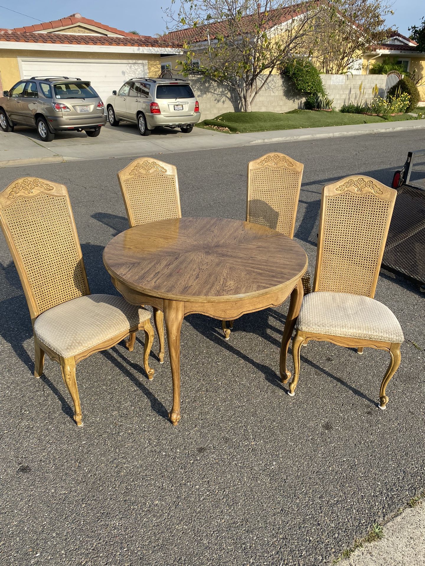 Stunning American of Martinsville dining set table and 6 chairs French vintage cane mid century