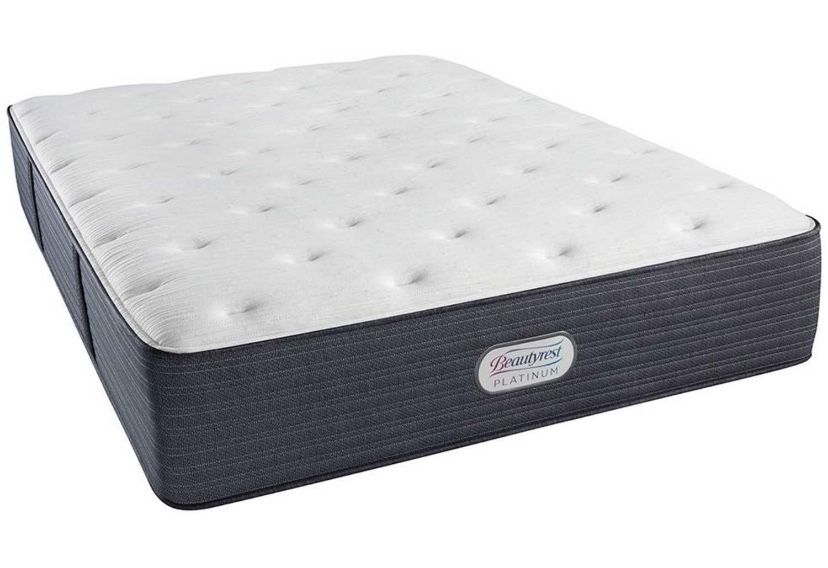 Display- Queen Size- Beautyrest Platinum Brookpine Luxury Firm with Box Spring