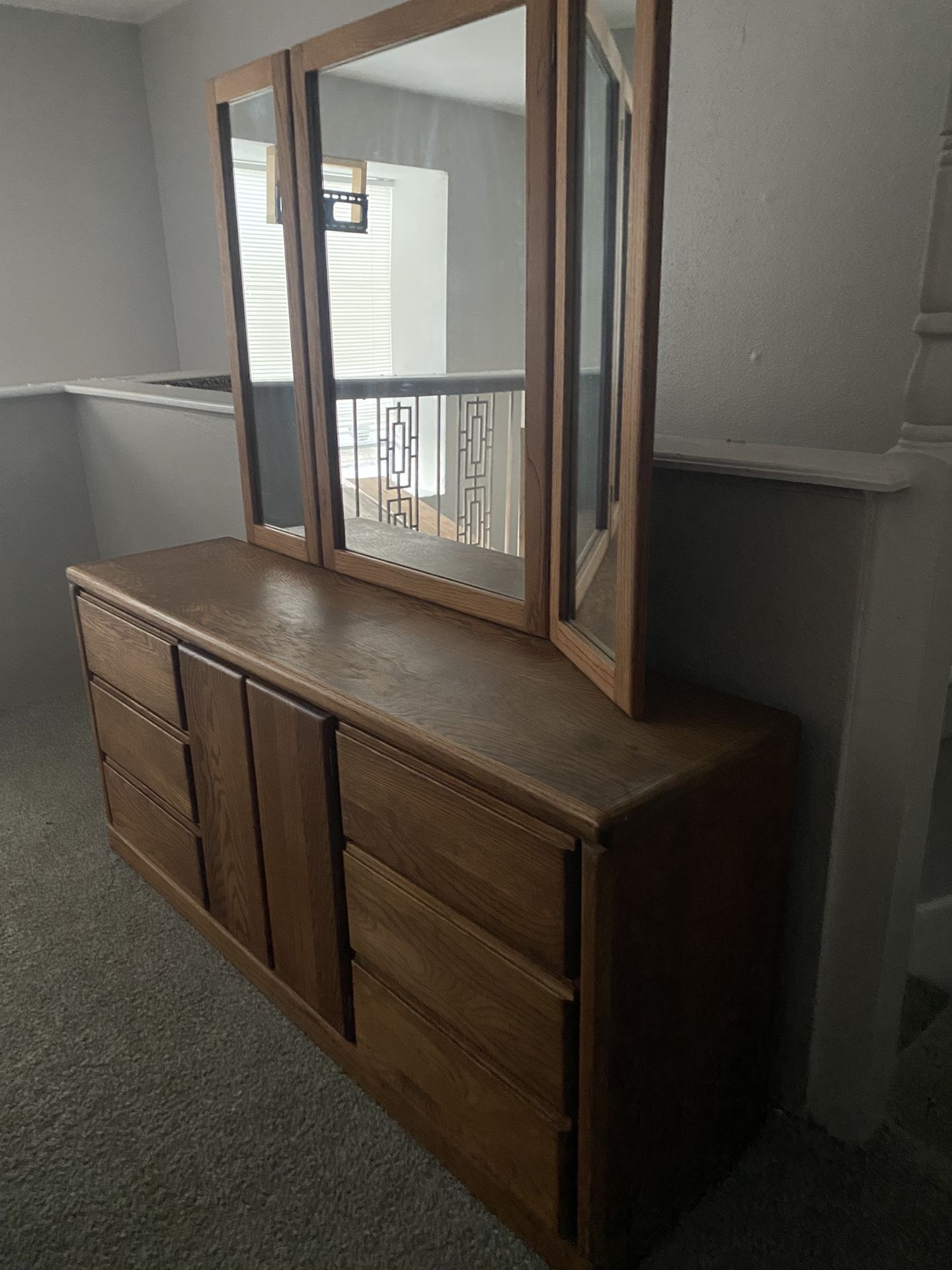 Room Cabinet With Mirror