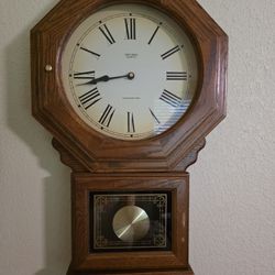 Verichron Quartz Clock 