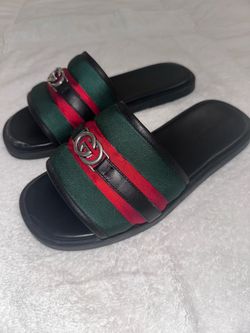 Gucci slide sandal with interlocking G
