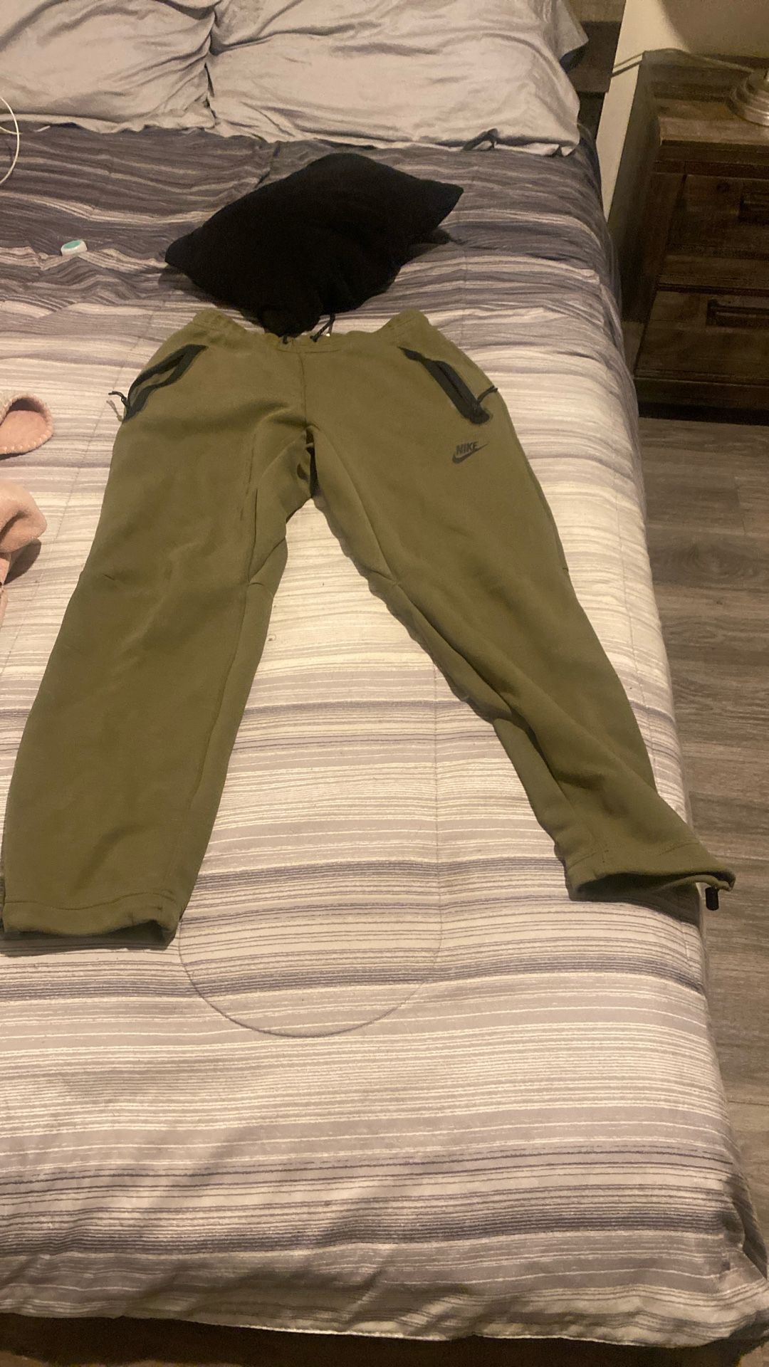 Nike Pants Green Small