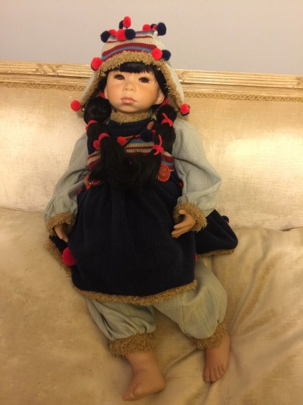 Palmary Collection Three Heart Sitting Porcelain Doll 68/1000