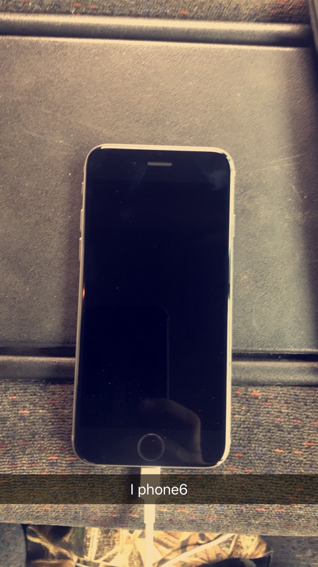 iPhone 6 new only 3 weeks old