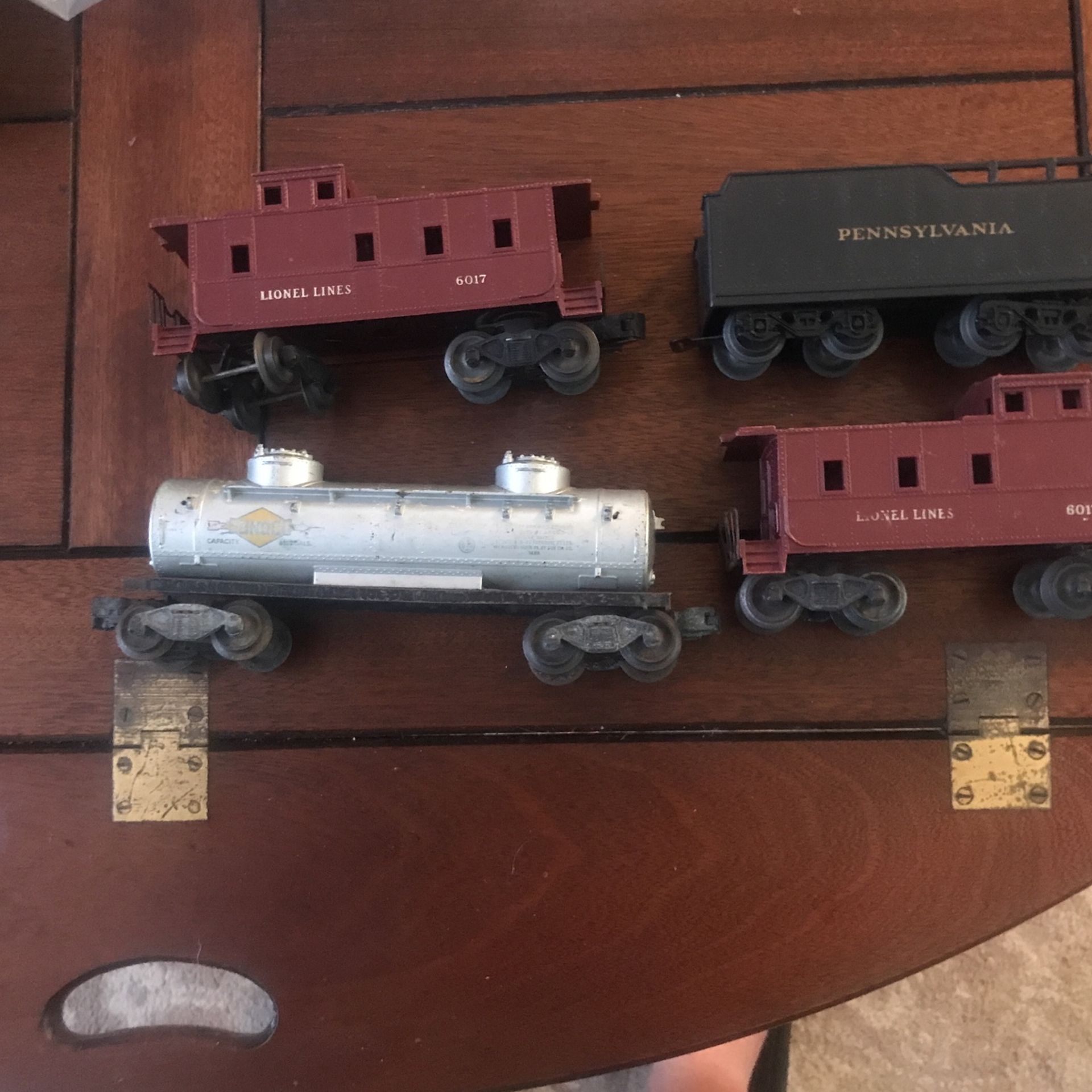 Lionel Cars   