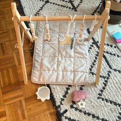 INFANT ACTIVITY GYM & PLAY MAT 