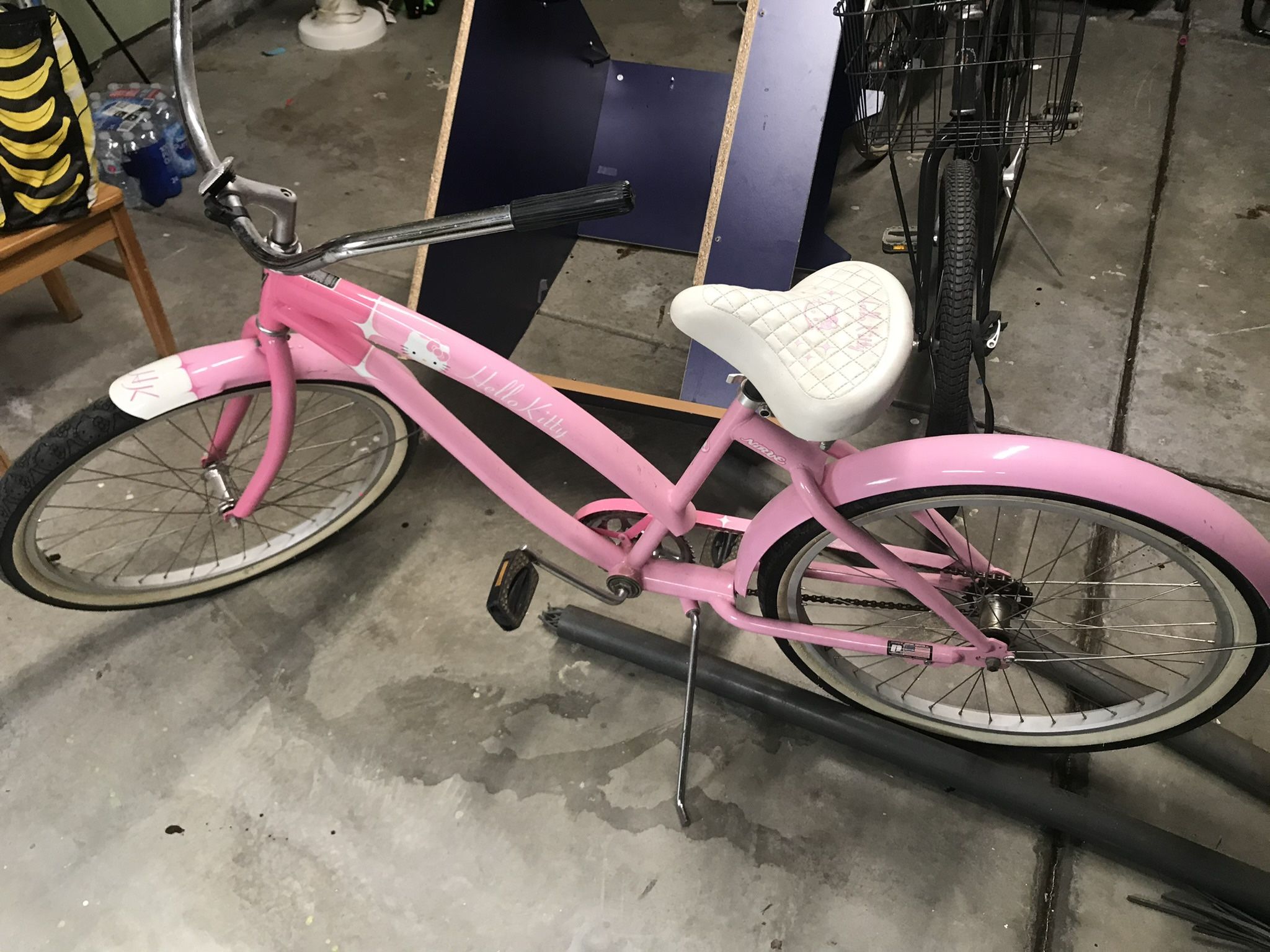 Vintage Hello Kitty Beach Bicycle 