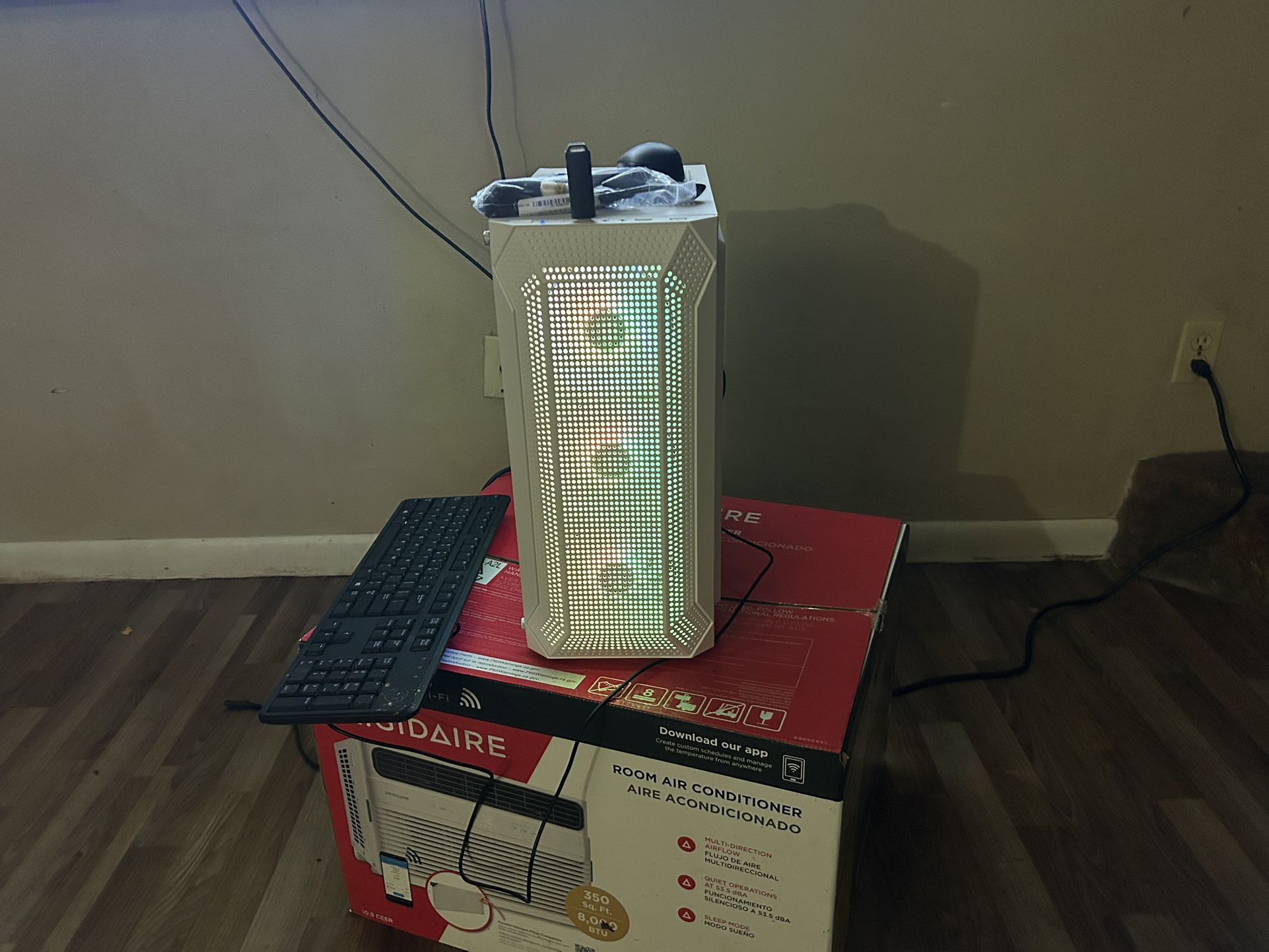 Z790 S WIFI DDR4 Supports Intel® Core™ 14th/ 13th /12th processors Unparalleled Performance:Hybrid 8+1+1 Phases Digital VRM Solution Dual Channel DDR4