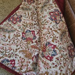 Gorgeous Regal King size Comforter