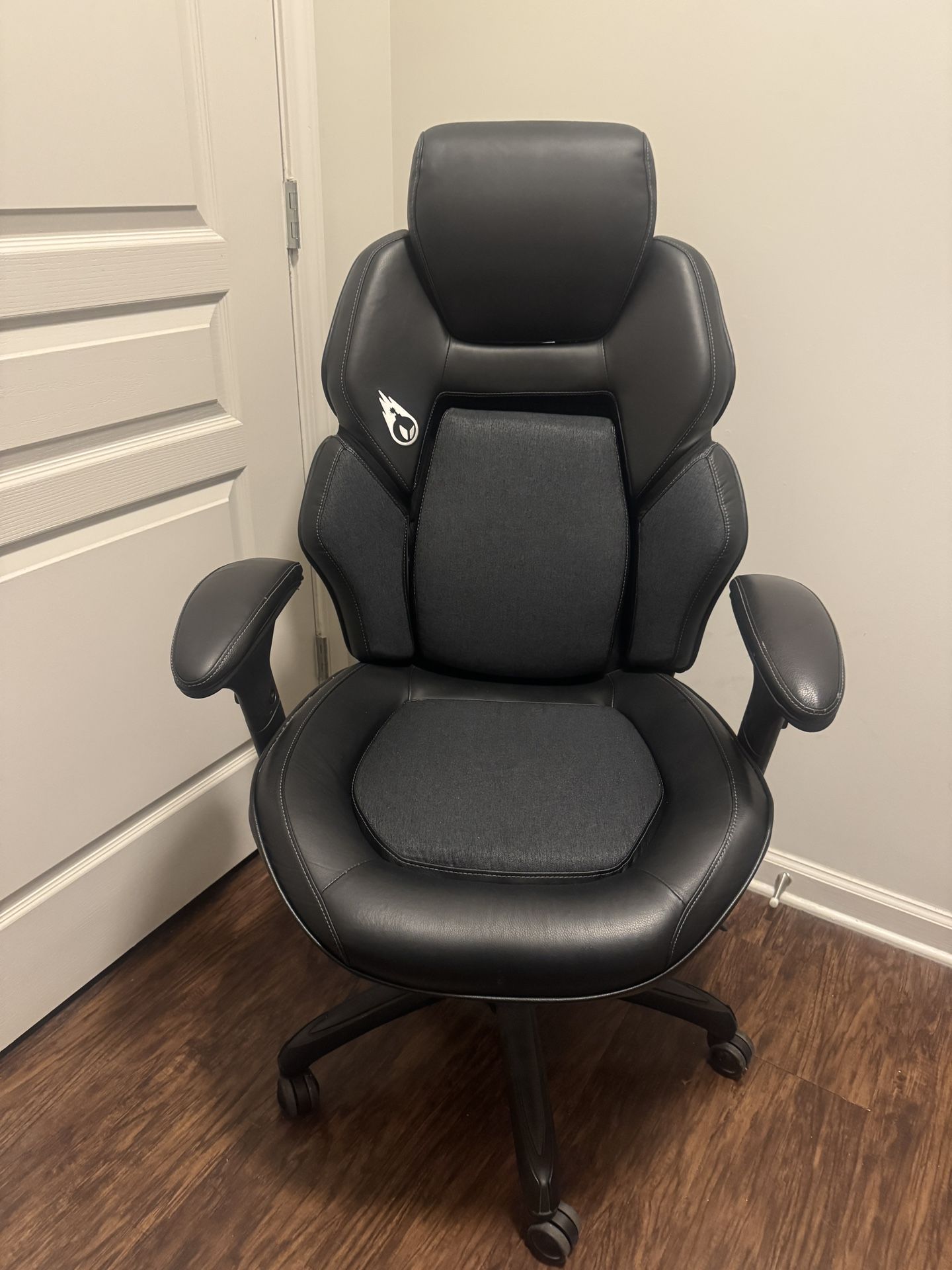 Gaming / Desk Chair