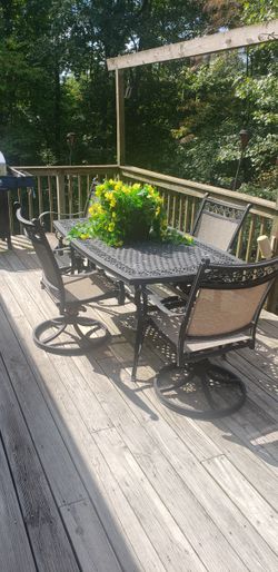 5-Piece Metal Patio Dining Set – 4 Swivel Chairs + Table – $450 OBO