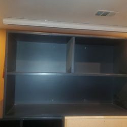 Shelving / Cabinets