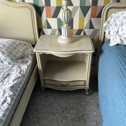 Wooden Bedroom Set 
