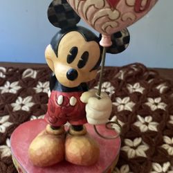 Mickey With Heart Balloon