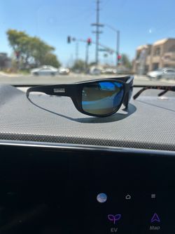 Men’s sunglasses