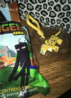 Minecraft kitten keychain