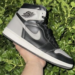 Jordan Retro 1 Shadow