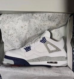 Jordan Retro 4 White Midnight Navy 2022  Size 10 Brand New