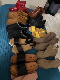 Take all woman shoes size 8-8.5
