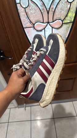 YOUTH  adidas 5.5