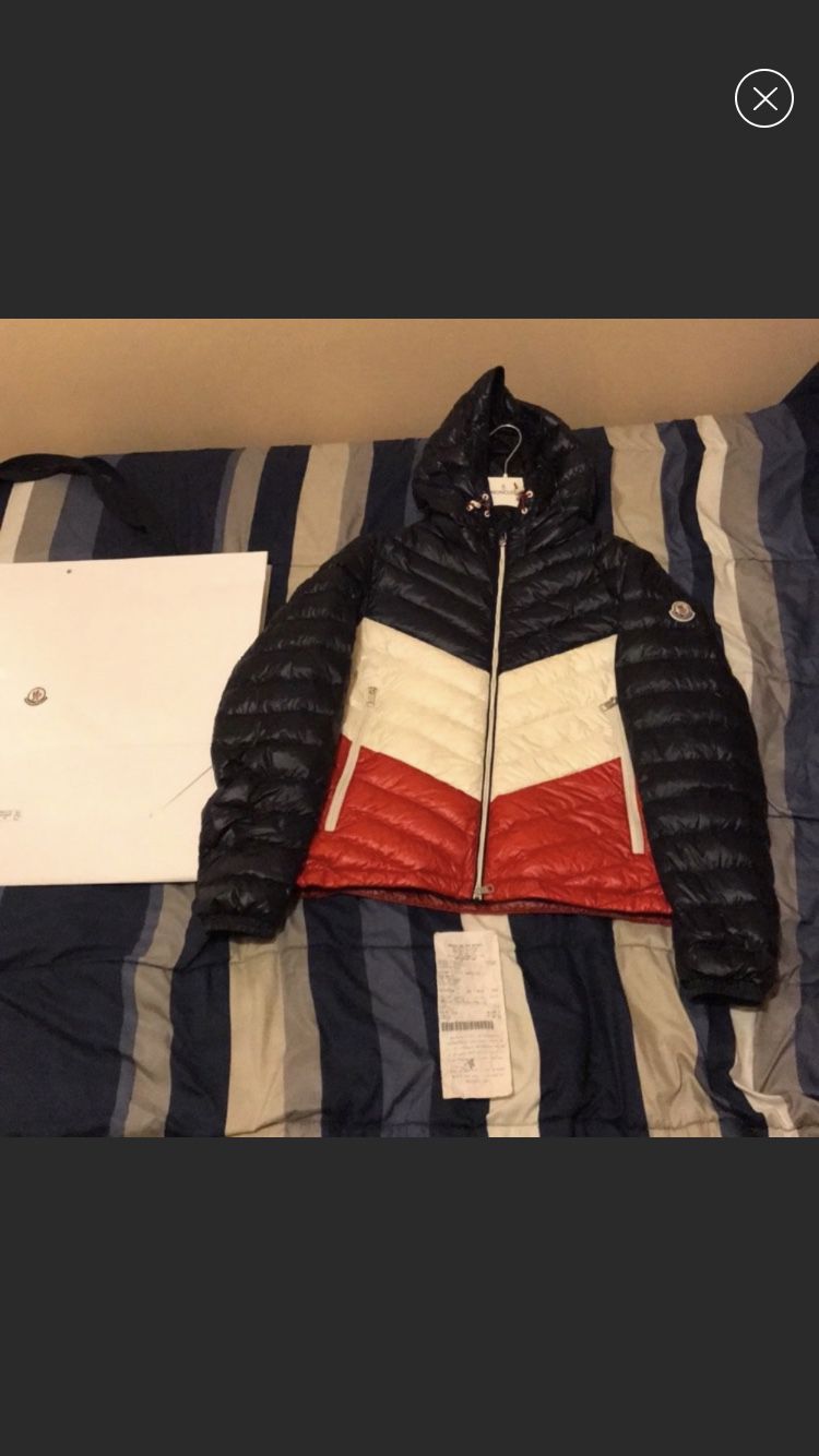 Moncler Puffer Jacket Worn Once 