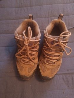 Womens trail boots