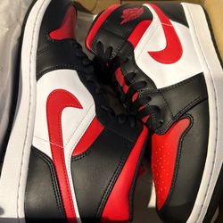 Air Jordan 1 Mid