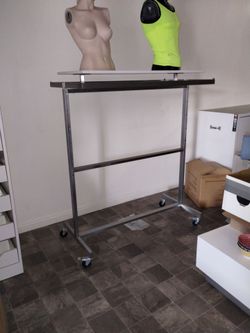 Clothing rack for clothing store