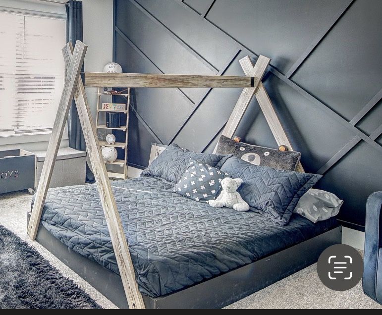 FREE full Size Tent Bed And Mattress