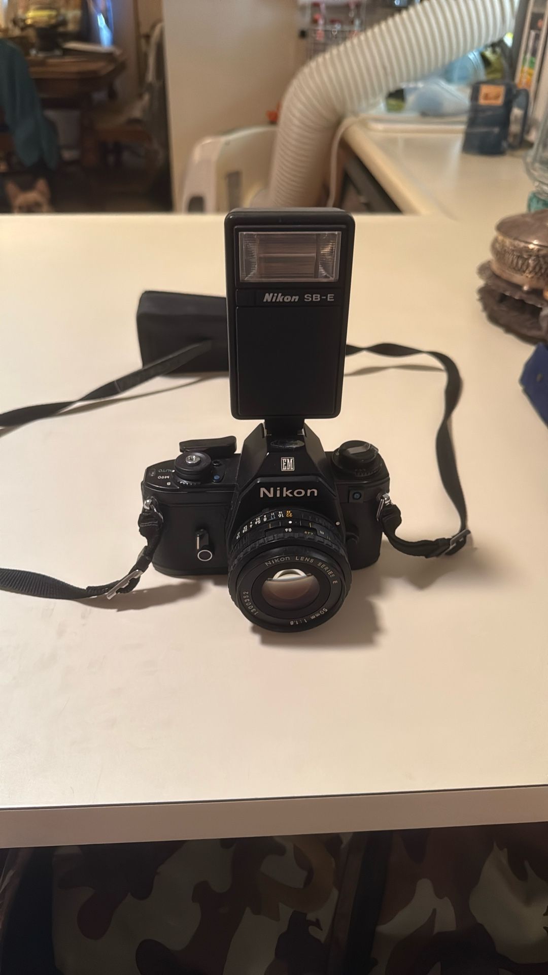 Older Nikon camera only used maybe a couple times in New Condition