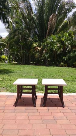 4 beautiful end tables in good shape