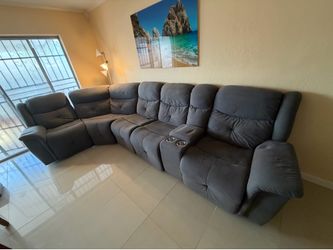 Couch set