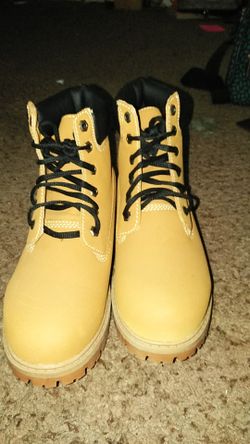 Size 7 men's work boots