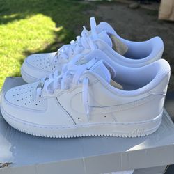 Nike Air Force 1 '07 Low White/White Men’s Size 11.5 CW2288 111 NEW IN BOX