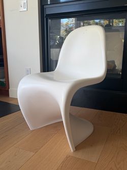 White Panton Chair Dupe – Modern S-Shaped Accent Chair