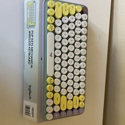Fun logi Pop Clunky Typing Board