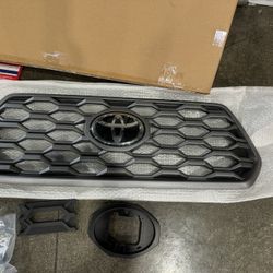 OEM Toyota Tacoma Grille. Came Off Of 2023 Tacoma.