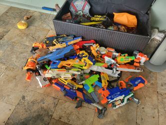 Nerf guns - huge lot with accessories
