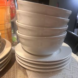 Kitchen Dishes - 20 piece