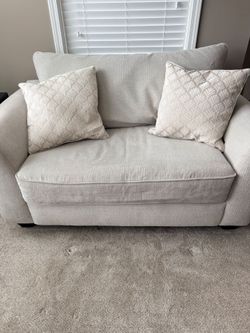 Love seat