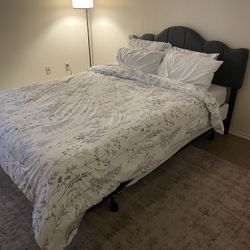 Queen Bed( Frame/headboard/box Spring Only 